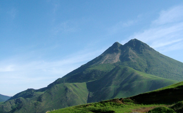 由布岳